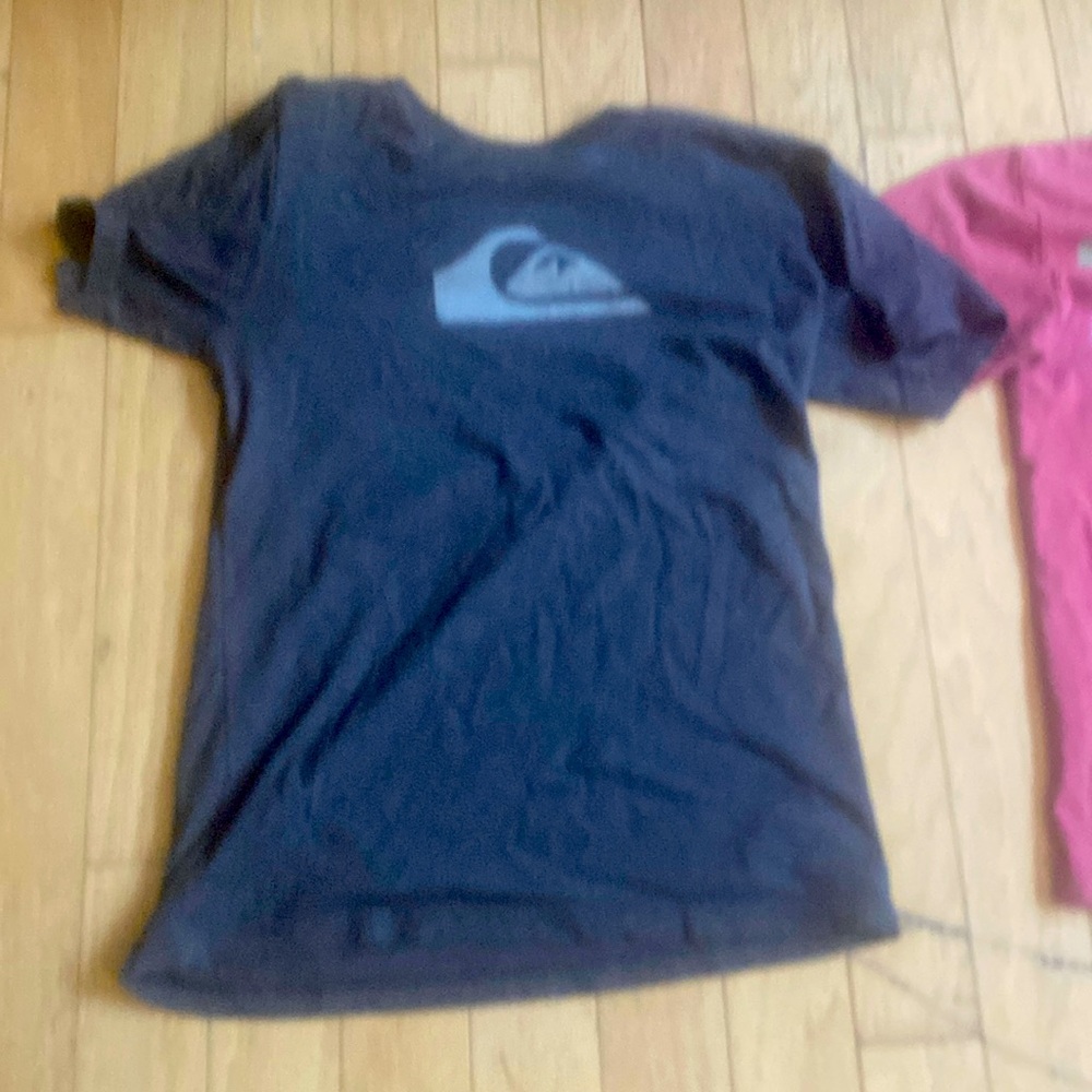 Tee shirt
